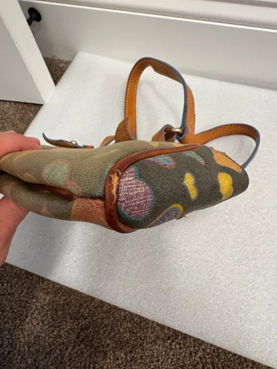 Dooney & Bourke Y2K graffiti heart mini bag handbag with charm - Picture 8 of 12